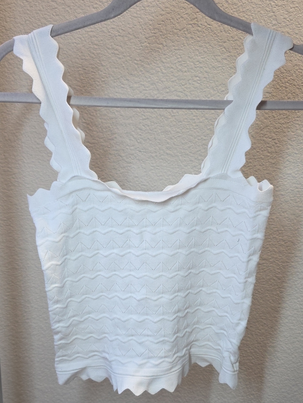 miami White Scalloped Knit Tank Size S